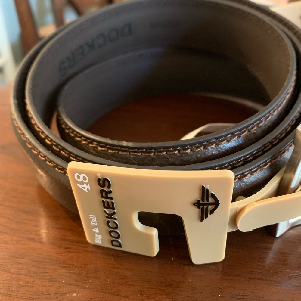 Dockers Mans brown leather belt size 48